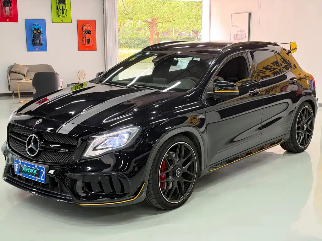 Mercedes-Benz GLA AMG