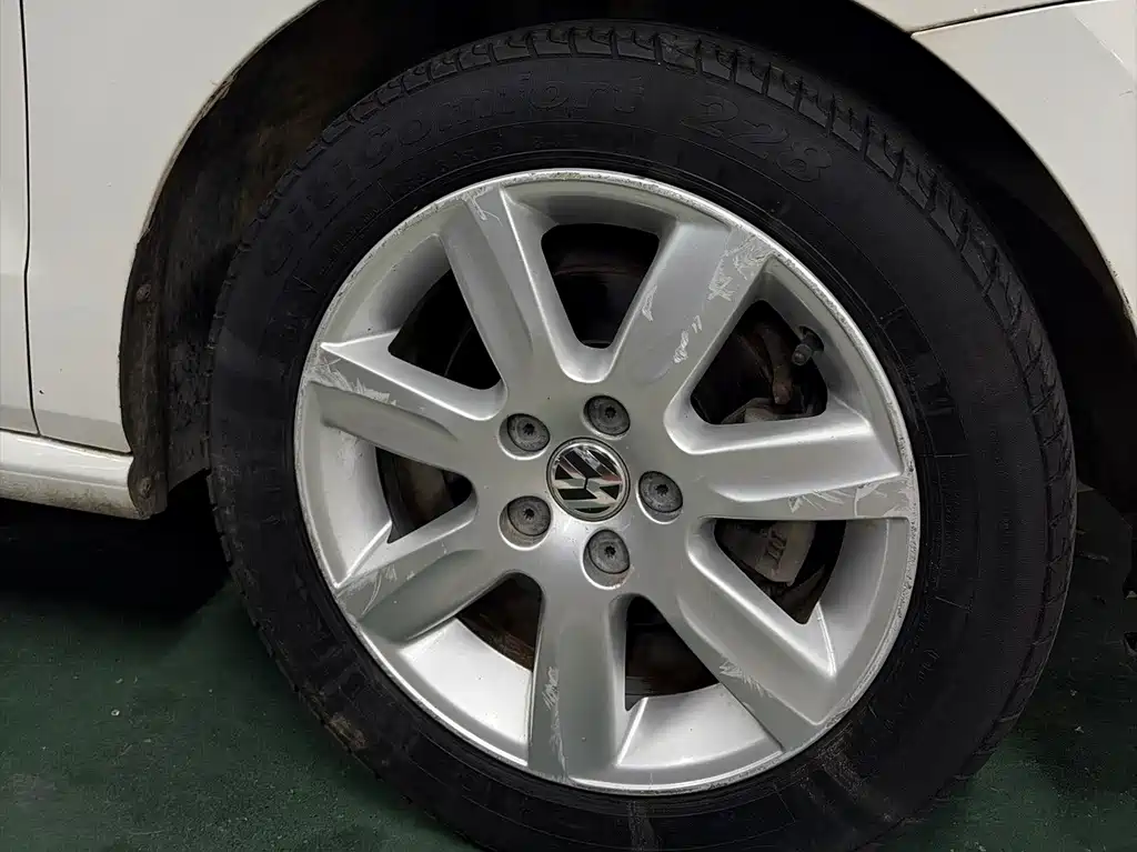 Volkswagen Polo — миниатюра 12