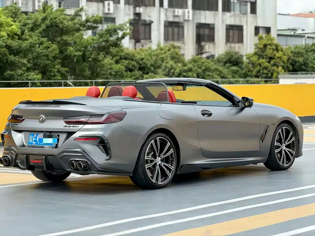BMW 8 Series — миниатюра 13