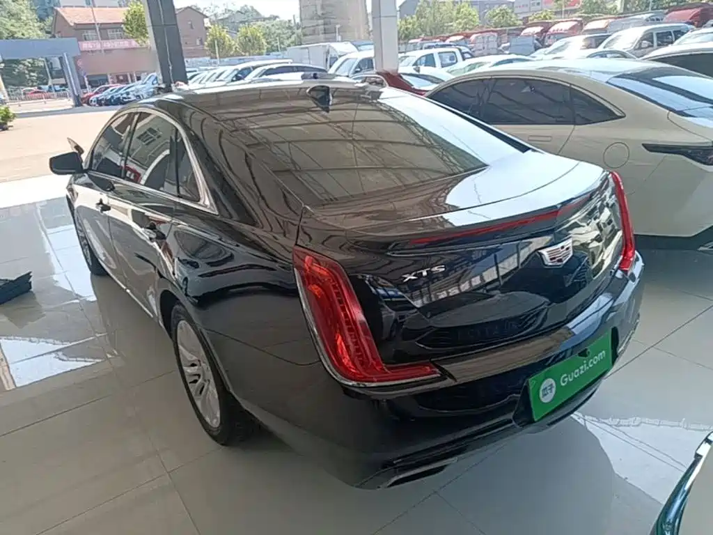 Cadillac XTS — миниатюра 5