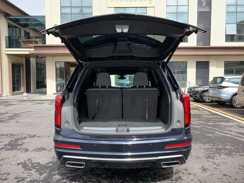 Cadillac XT6 — миниатюра 7