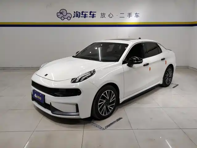 2023 Lynk & Co 03