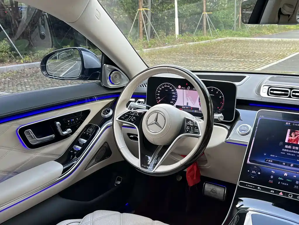 Mercedes-Benz S-Class — миниатюра 13