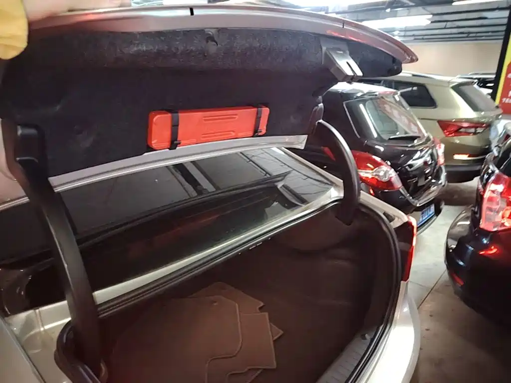 Volvo S60 — миниатюра 19