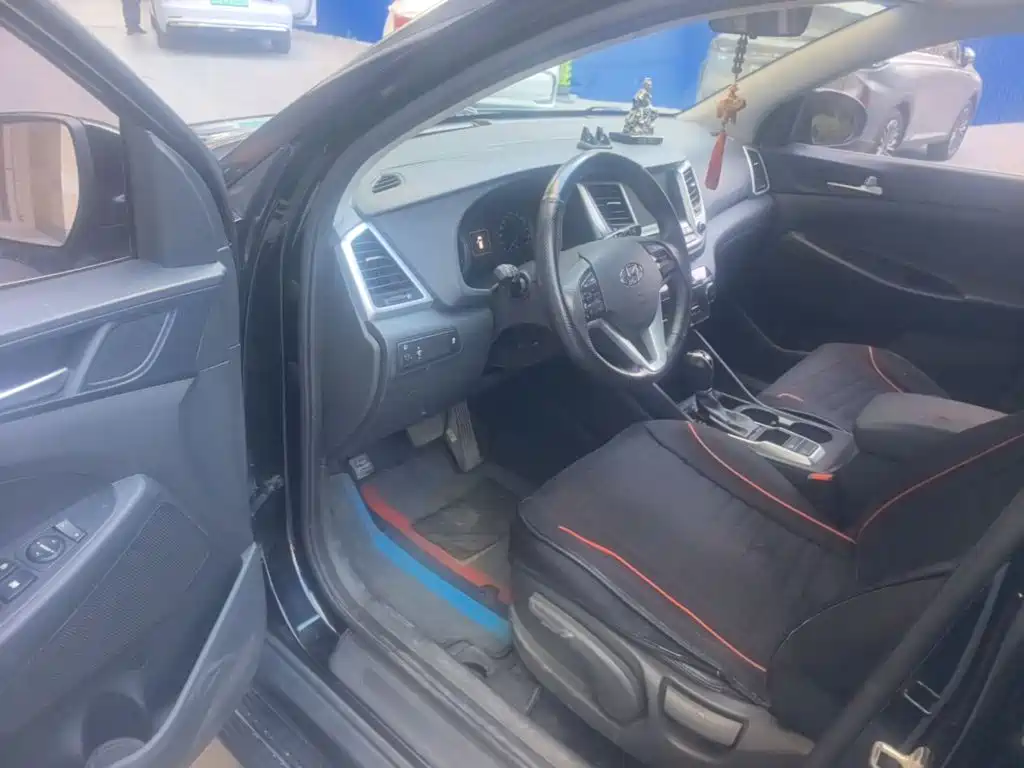 Hyundai Tucson — миниатюра 12
