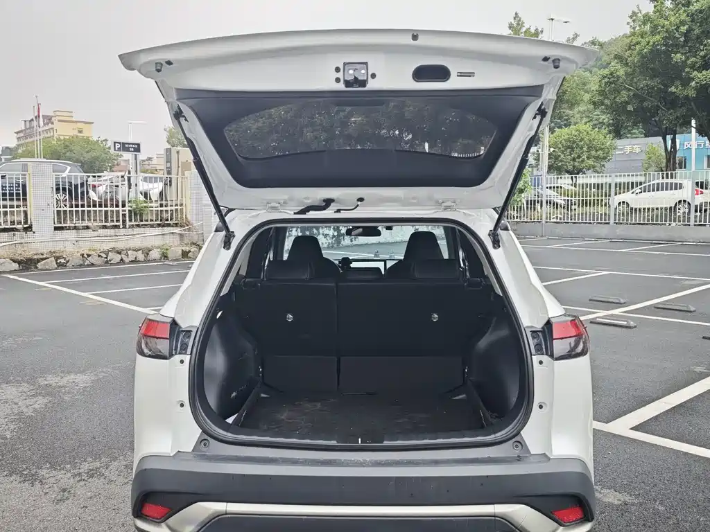 Toyota Frontlander — миниатюра 14