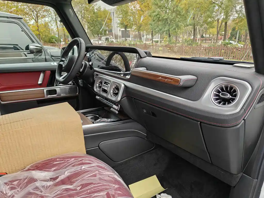 Mercedes-Benz G-Class — миниатюра 13