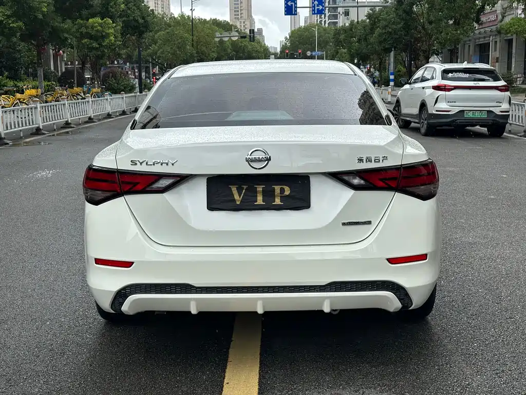 Nissan Sylphy — миниатюра 8