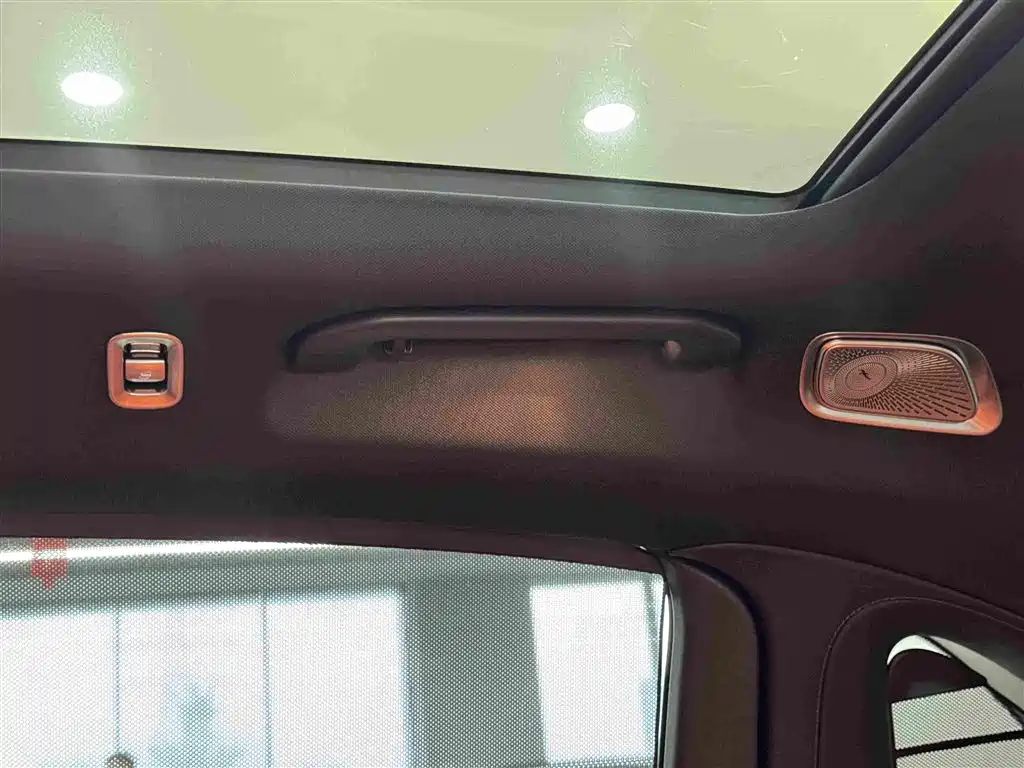 Mercedes-Benz S-Class — миниатюра 13