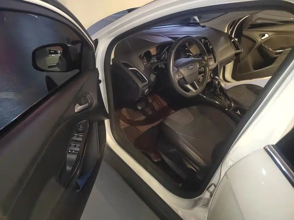 Ford Focus — миниатюра 17