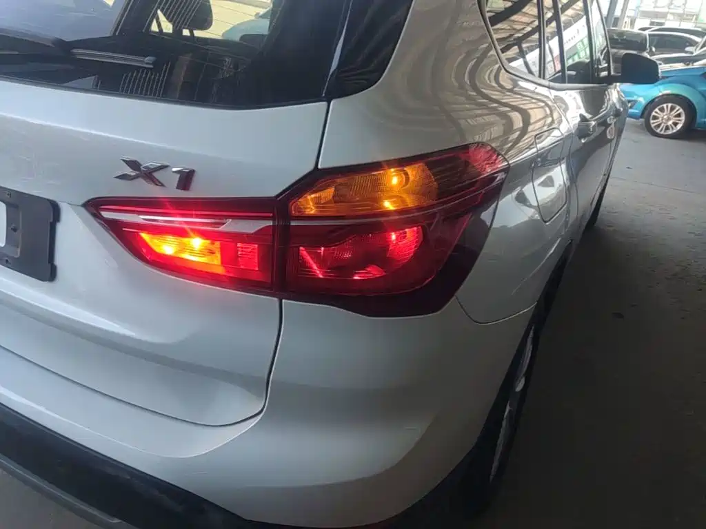 BMW X1 — миниатюра 8