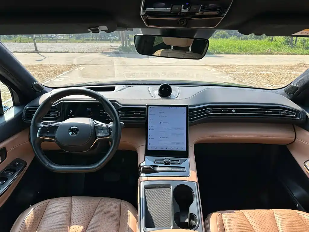 NIO ES8 — миниатюра 11