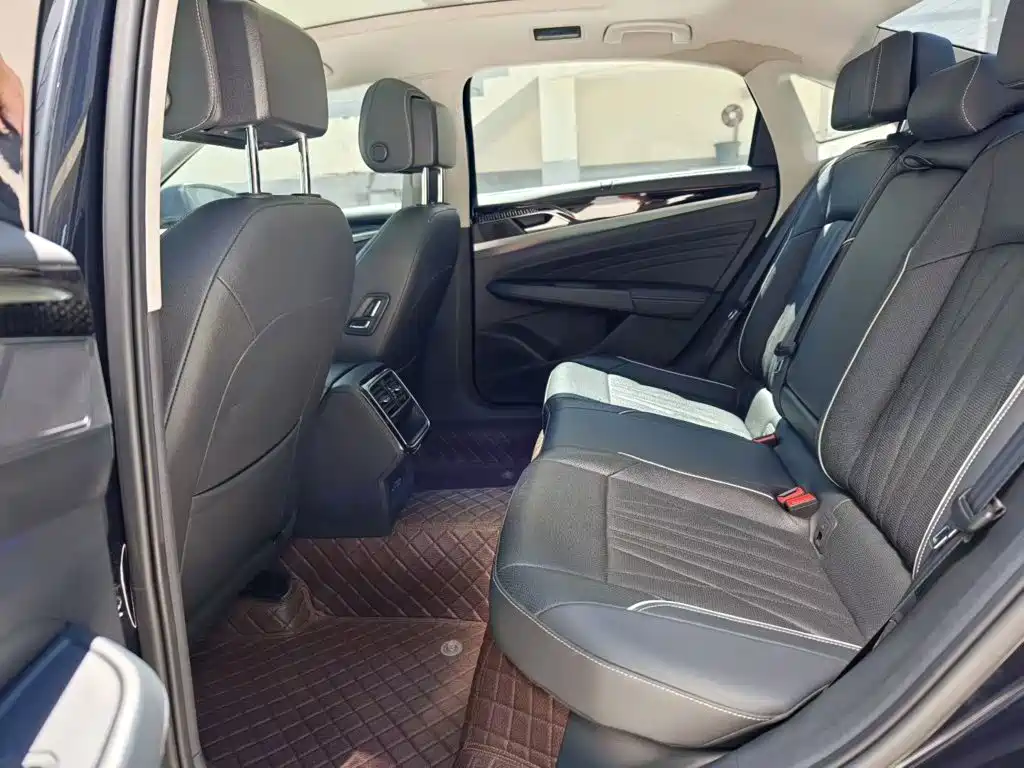 Volkswagen Passat — миниатюра 17