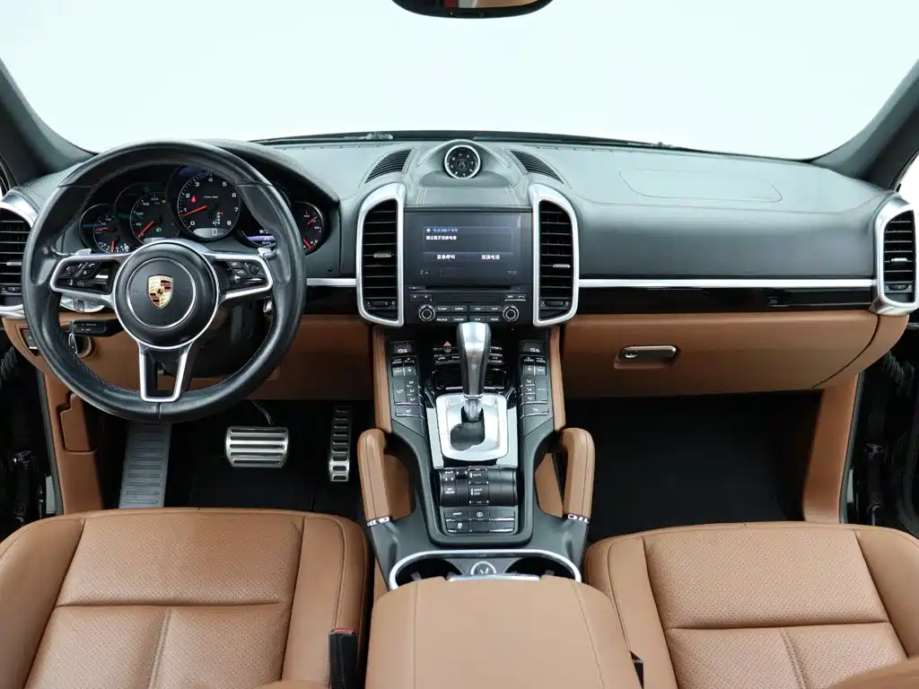 Porsche Cayenne — миниатюра 13