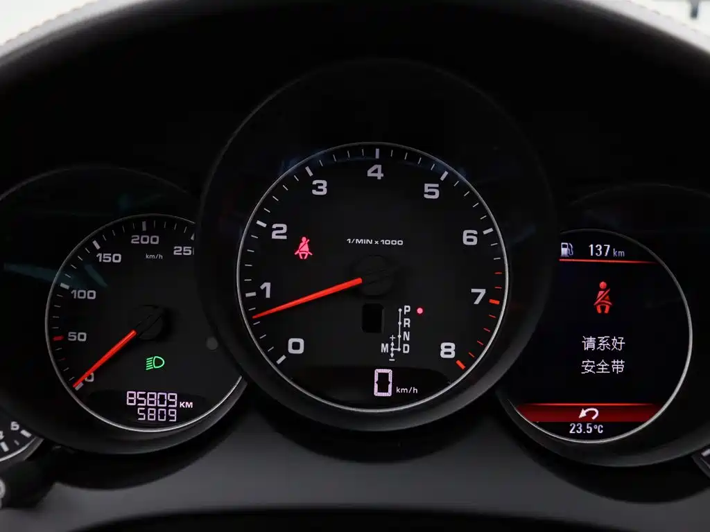 Porsche Cayenne — миниатюра 24