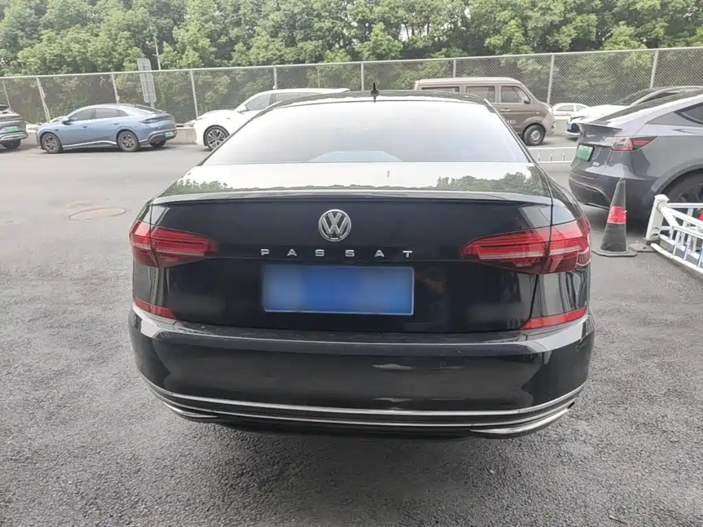 Volkswagen Passat — миниатюра 6