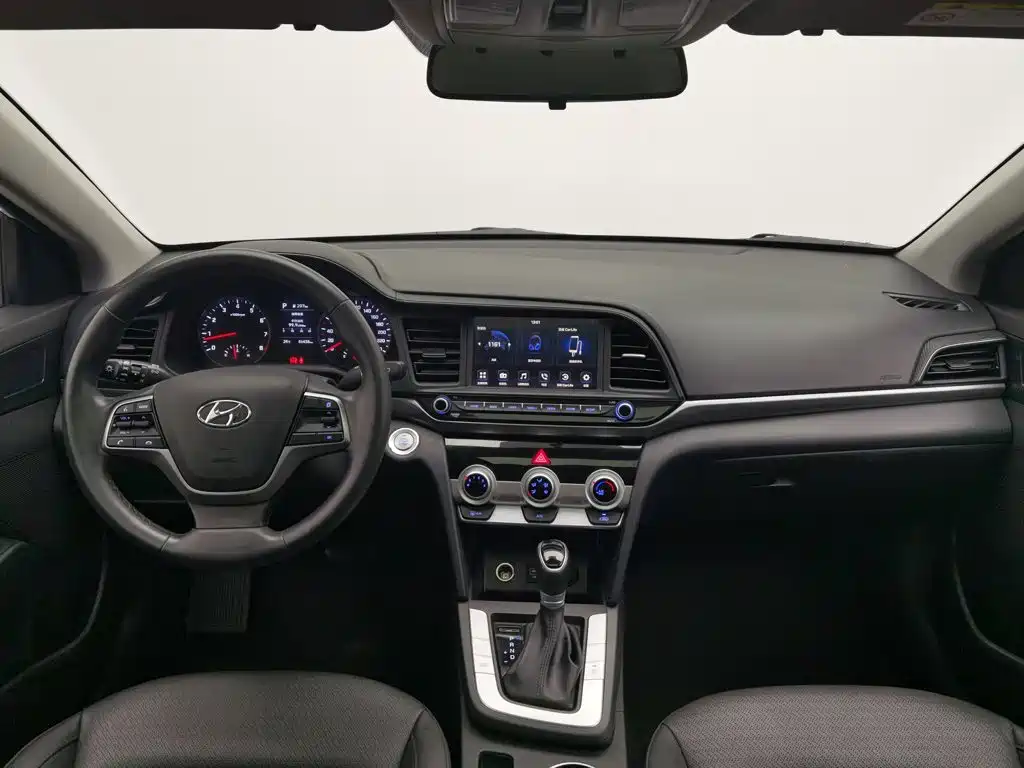 Hyundai Elantra — миниатюра 5