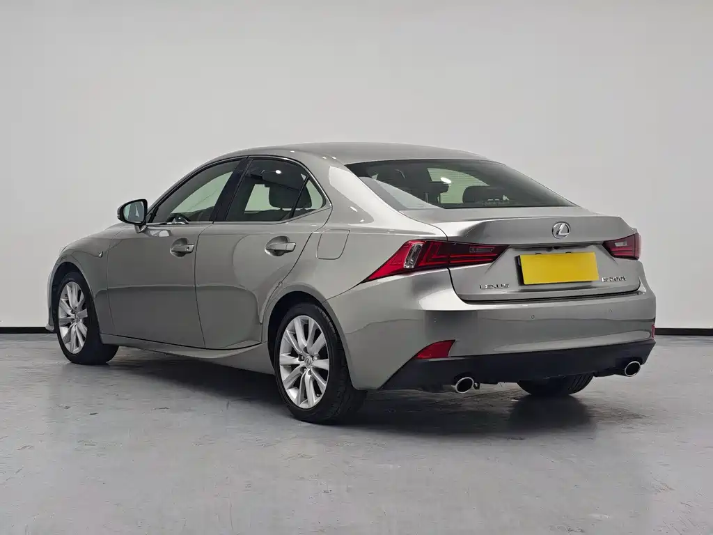 Lexus IS — миниатюра 5