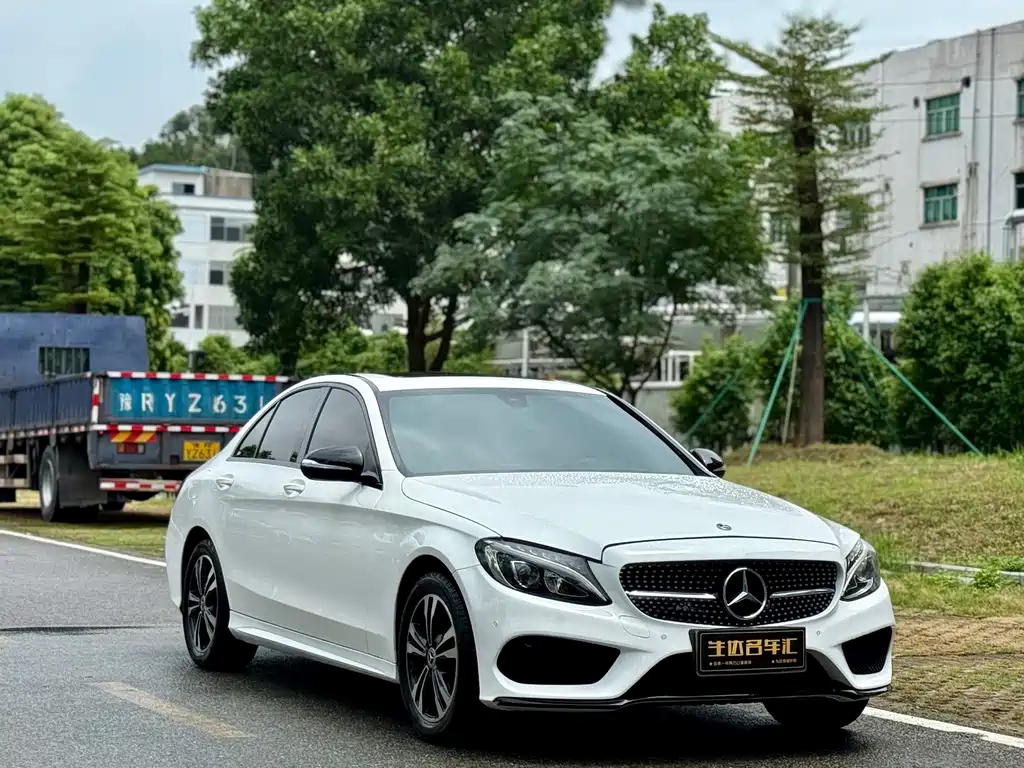 Mercedes-Benz C-Class — миниатюра 3