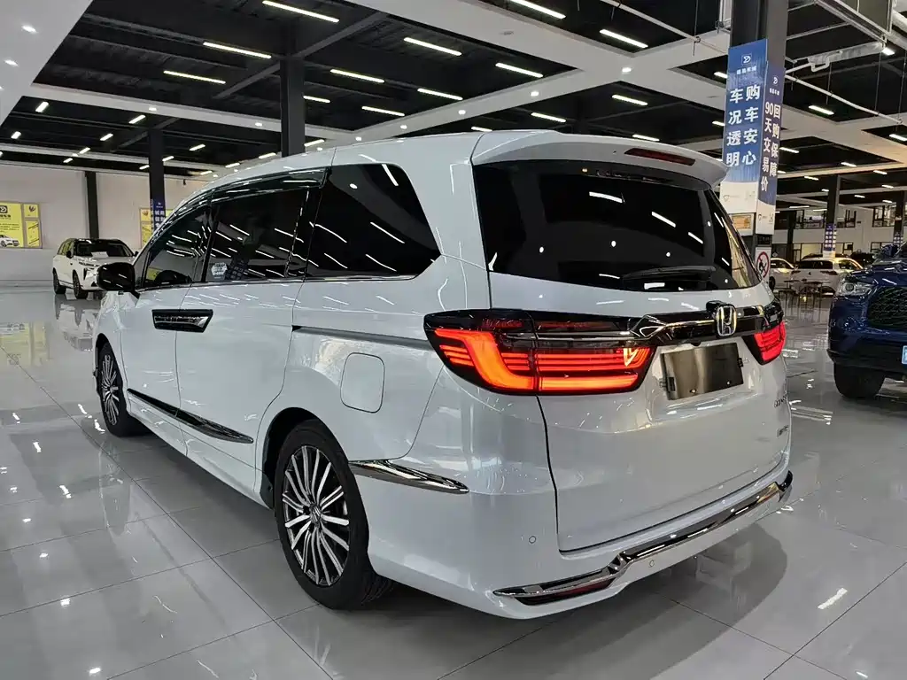 Honda Elysion — миниатюра 9