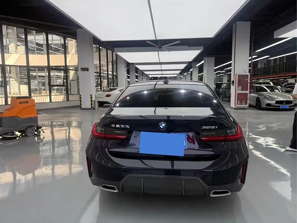 BMW 3 Series — миниатюра 14