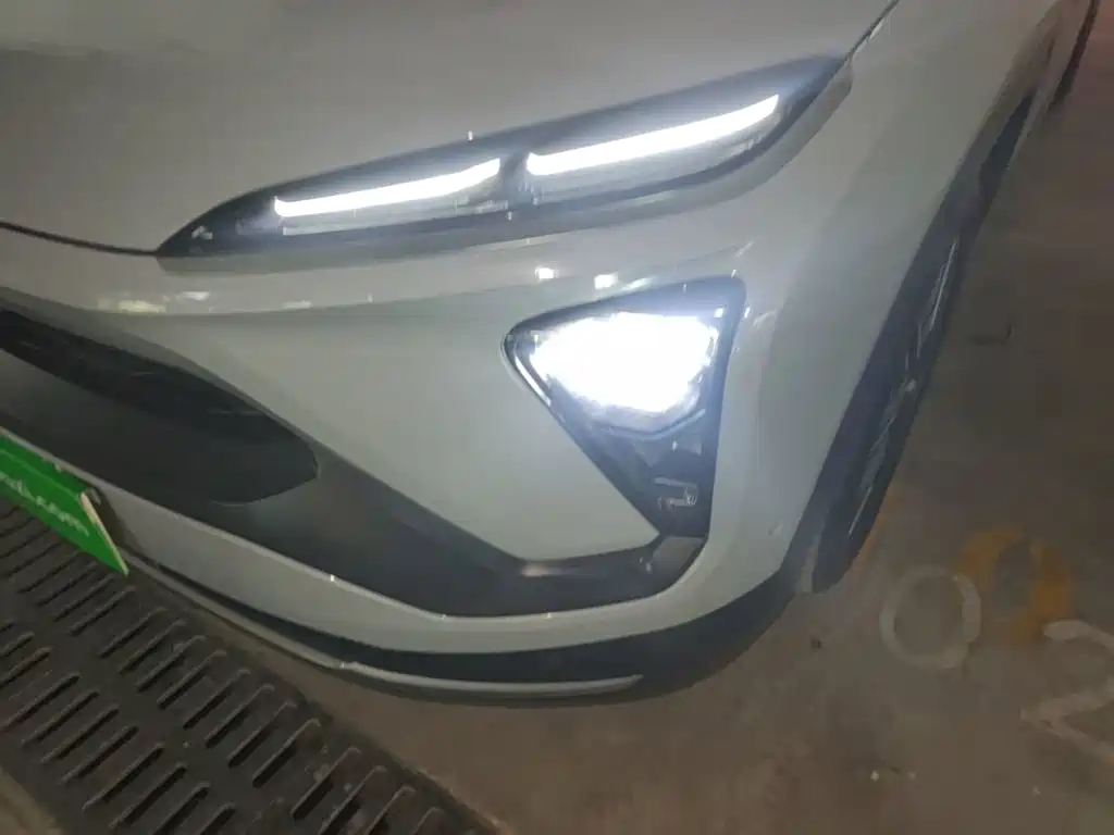NIO EC6 — миниатюра 24