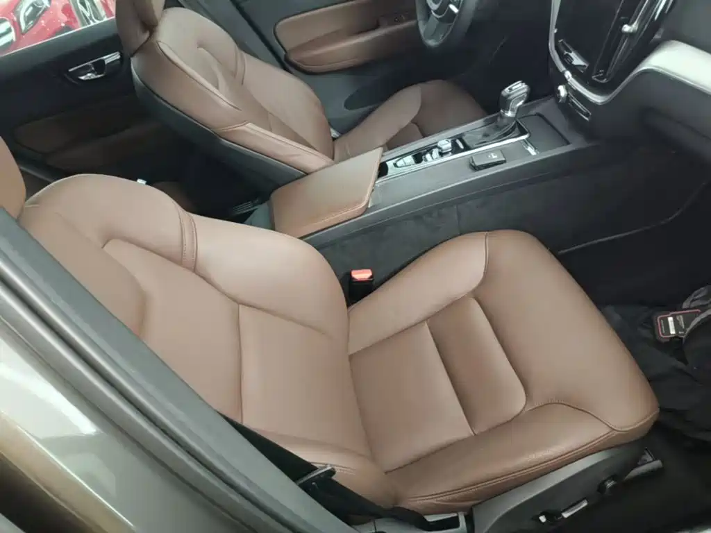 Volvo XC60 — миниатюра 25