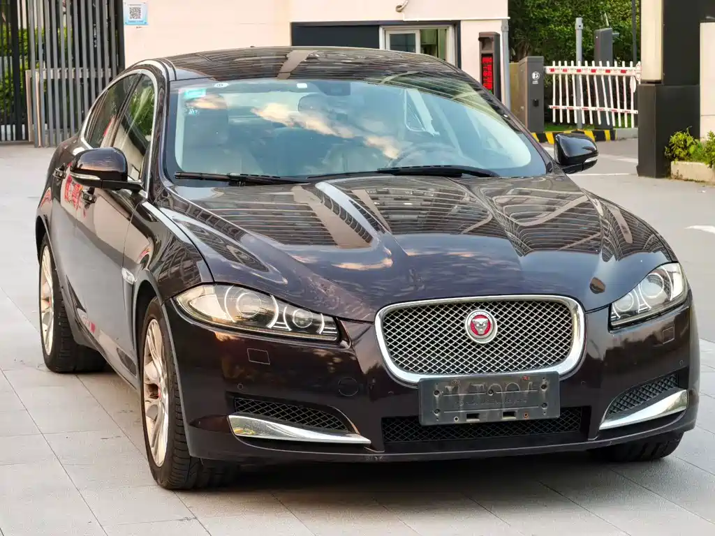 Jaguar XF — миниатюра 3