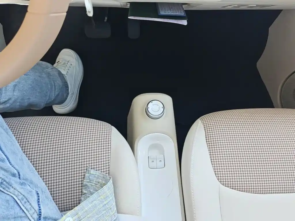Wuling MINIEV — миниатюра 14