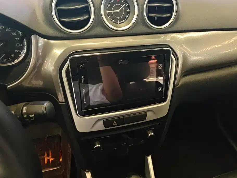 Suzuki Vitara — миниатюра 13