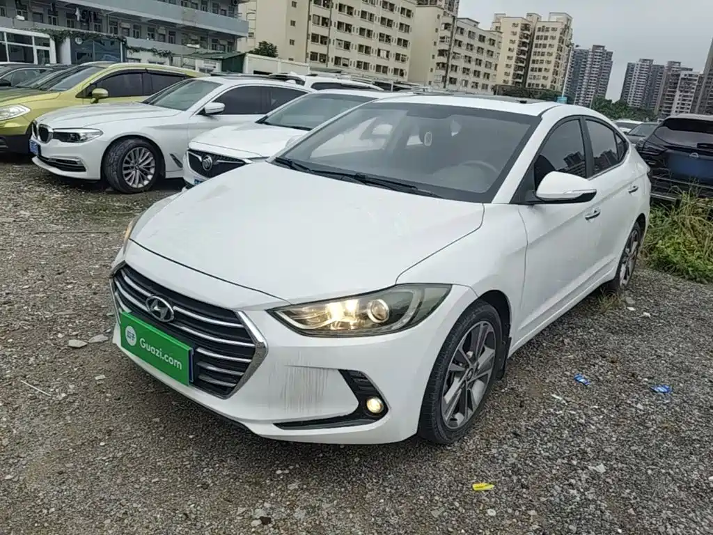 Hyundai Elantra — миниатюра 2