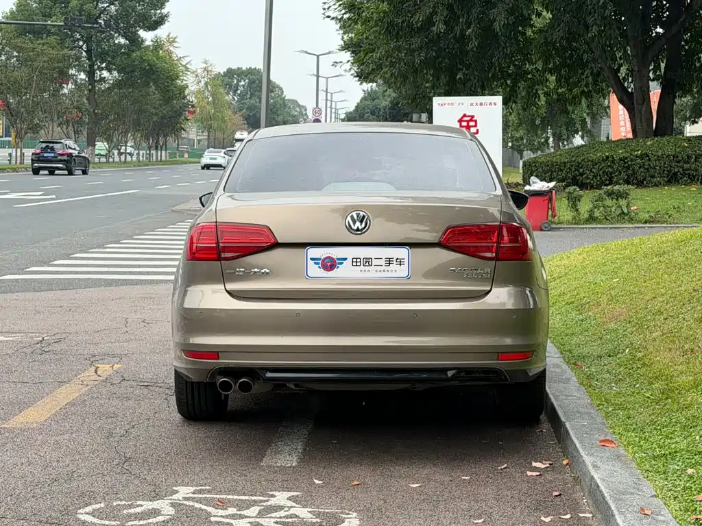 Volkswagen Sagitar — миниатюра 5