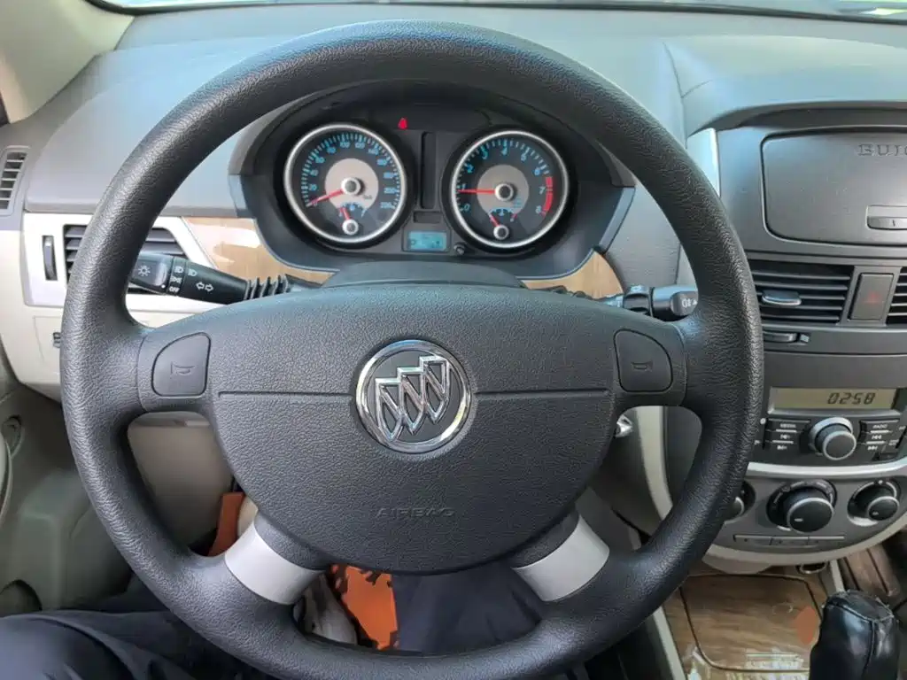Buick Excelle — миниатюра 11