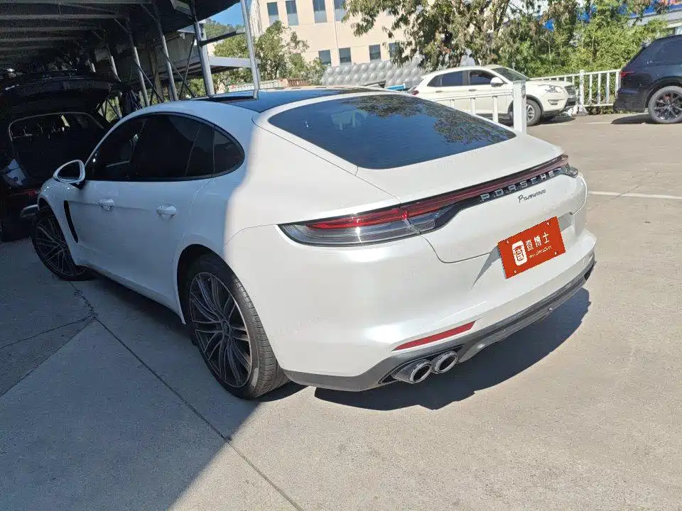 Porsche Panamera — миниатюра 6