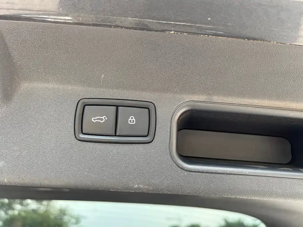 Li Auto Li ONE — миниатюра 21