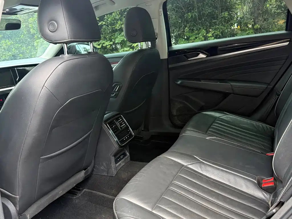 Volkswagen Passat — миниатюра 6