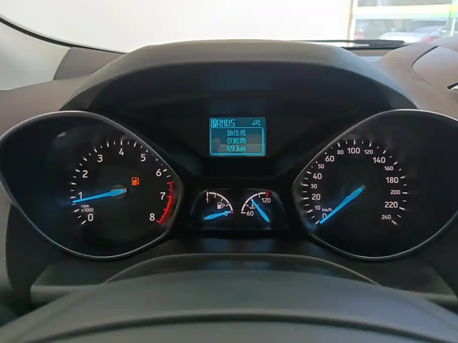 Ford Kuga — миниатюра 14