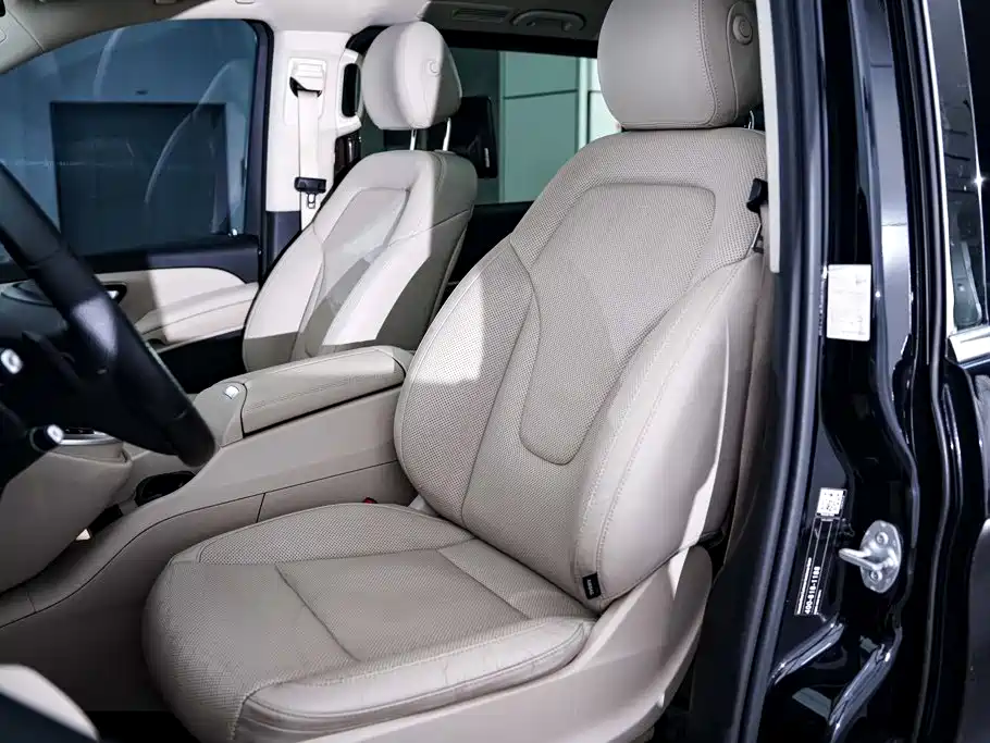 Mercedes-Benz V-Class — миниатюра 18