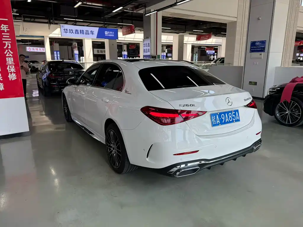 Mercedes-Benz C-Class — миниатюра 4