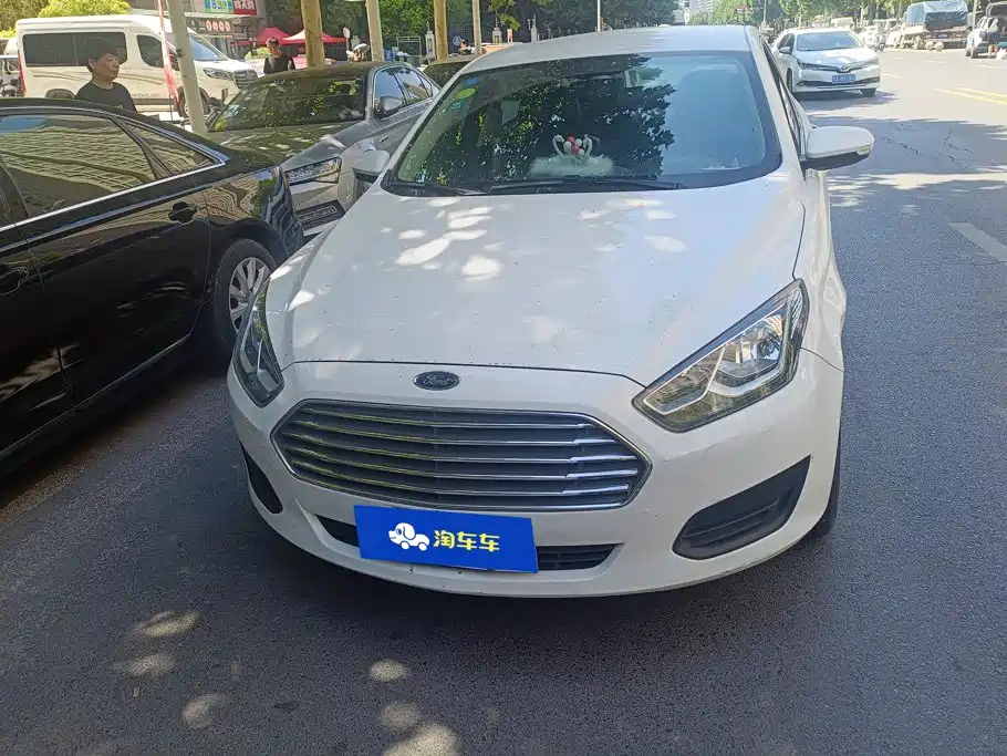 Ford Escort — миниатюра 2