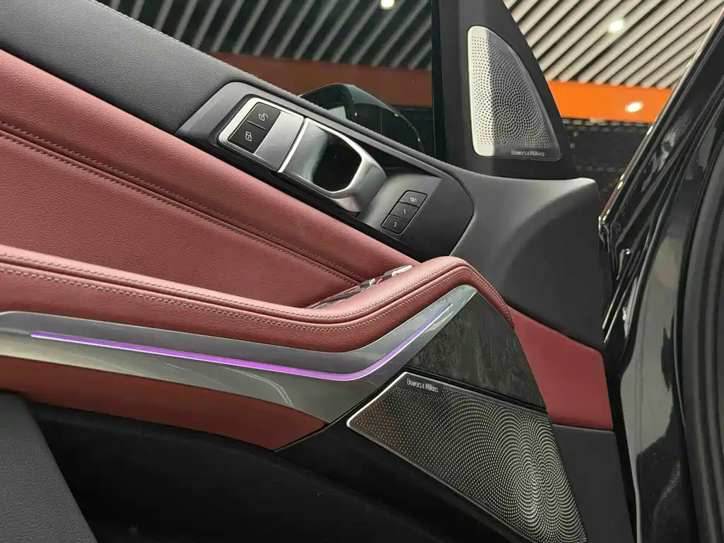 BMW X5 — миниатюра 8