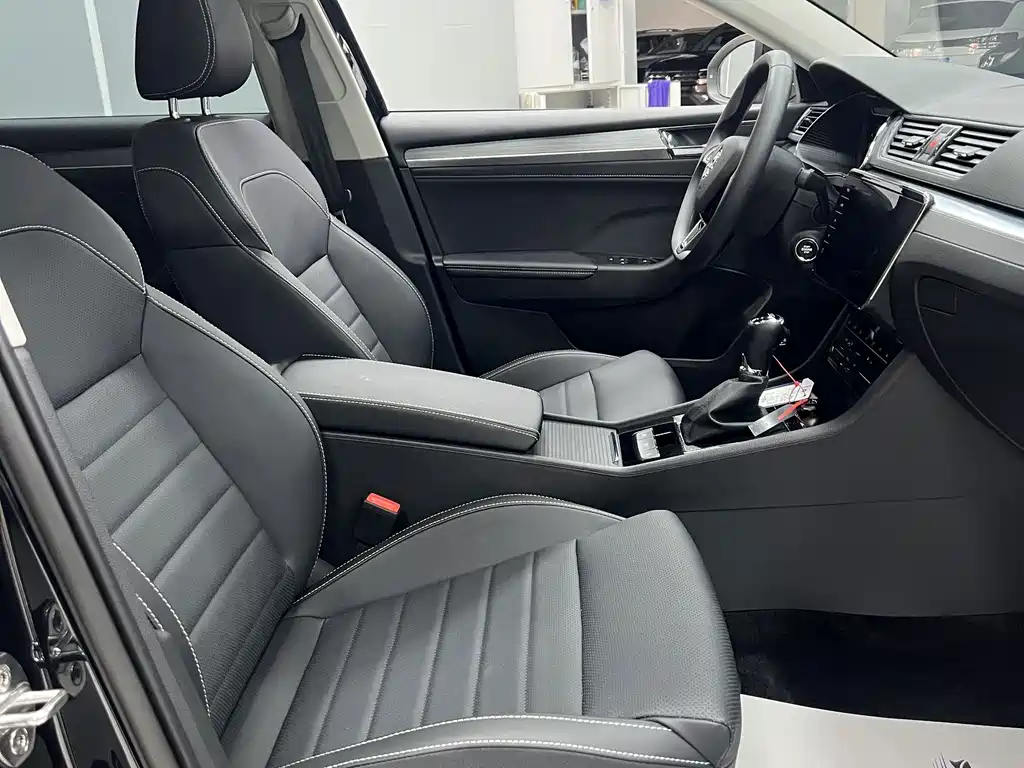 Skoda Superb — миниатюра 27