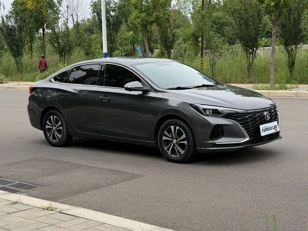 Changan Eado — миниатюра 3