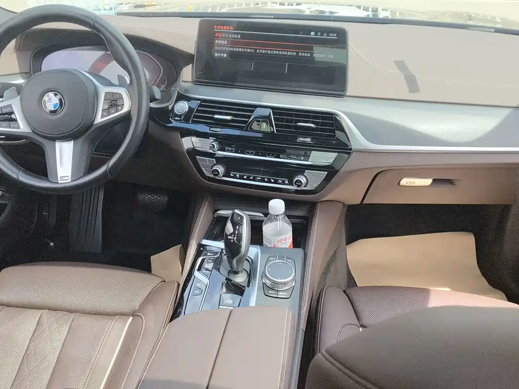 BMW 5 Series — миниатюра 8