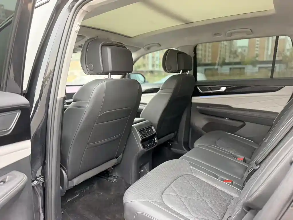 Volkswagen Teramont — миниатюра 6