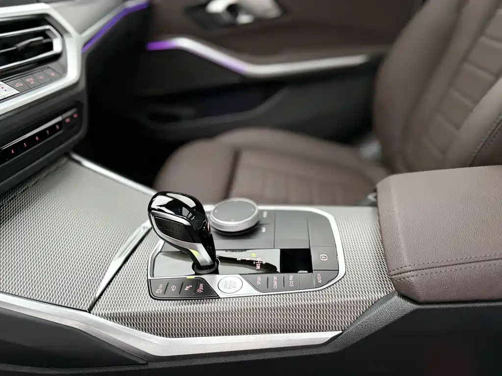 BMW 3 Series — миниатюра 16