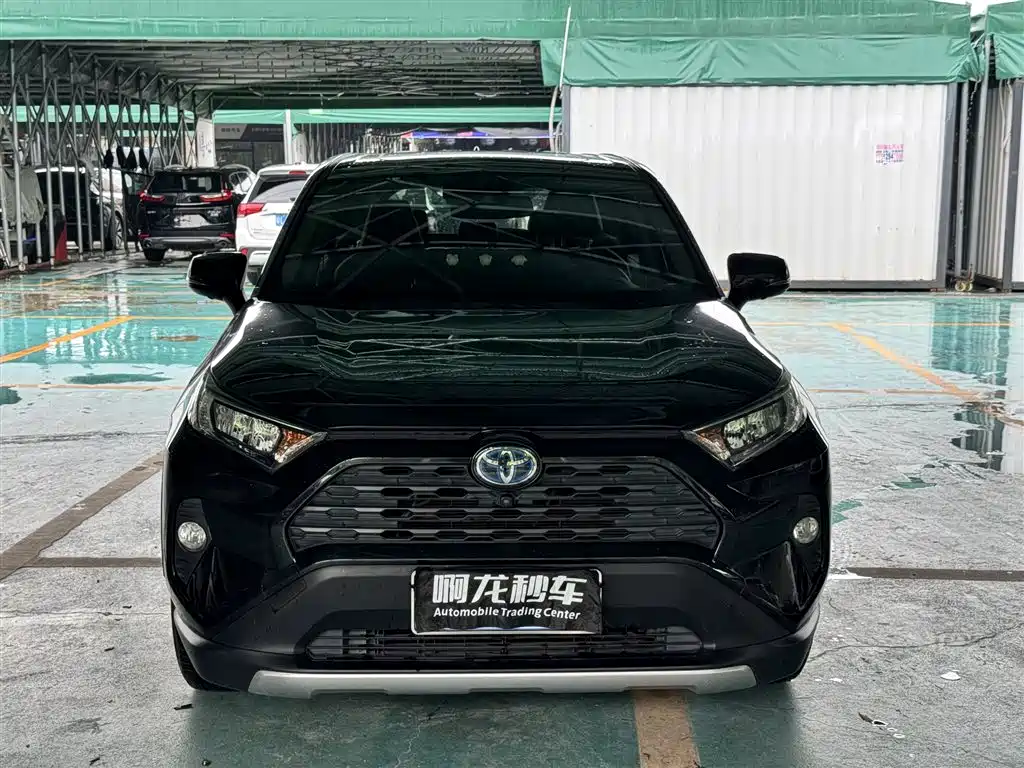 Toyota RAV4 — миниатюра 2
