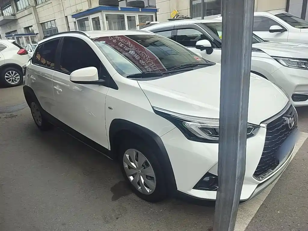 Toyota Yaris L — миниатюра 4