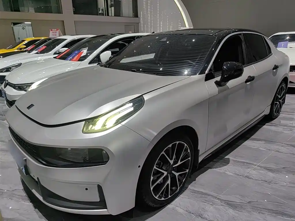 Lynk & Co 03 2021