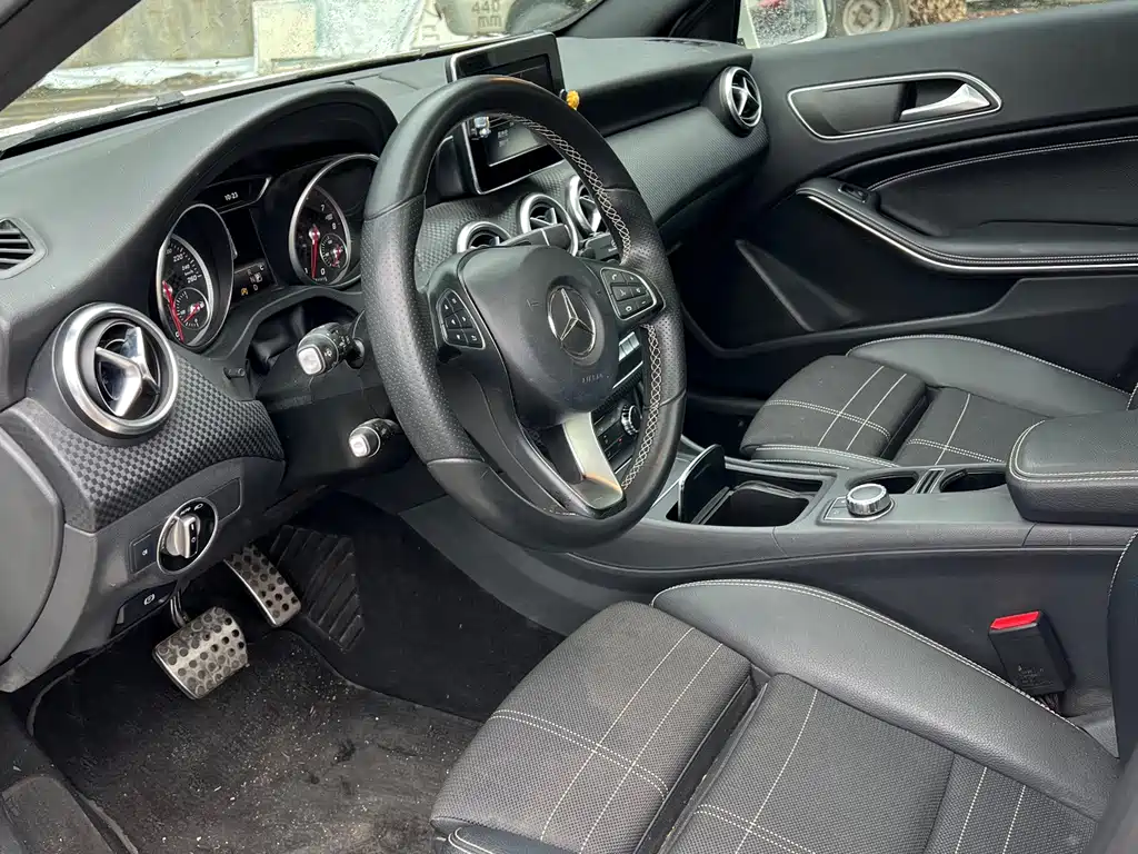 Mercedes-Benz A-Class (Import) — миниатюра 7